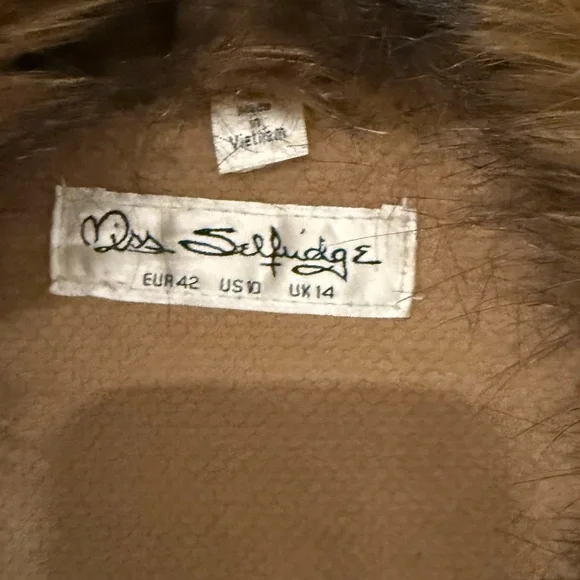 Faux fur pea coat - Picture 5 of 8